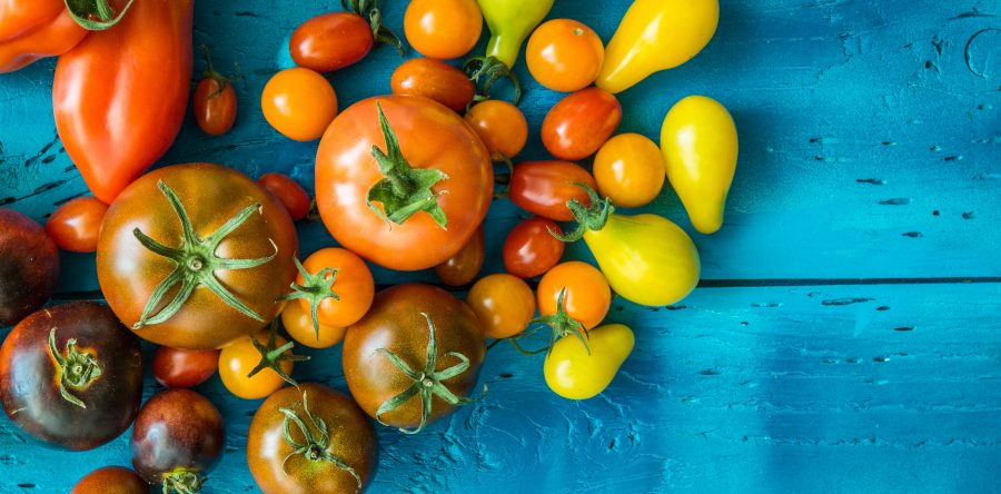 Mananca legume si fructe din Romania. Afla ce gasesti in piata primavara.