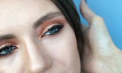 Makeover Centrul Fericirii: de la natural la machiaj de seara cu accente aurii electrizante